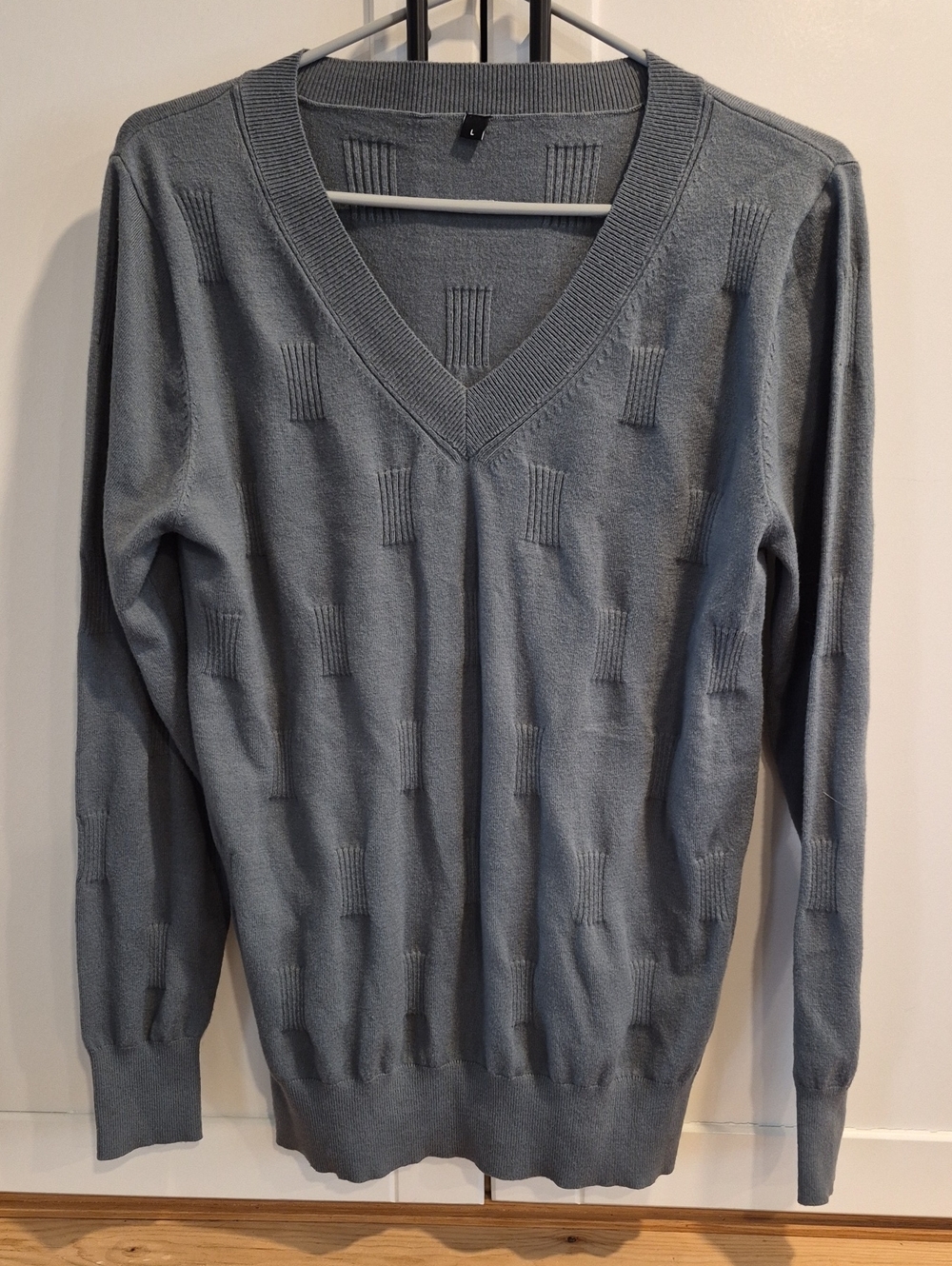 💙 Classic V-Neck Sweater in Slate Gray